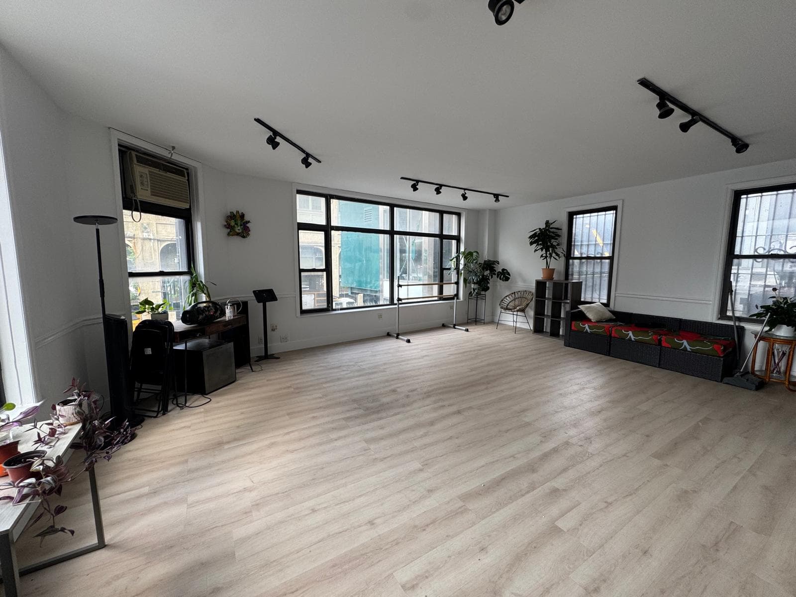 Queens Plaza Studios — view 2